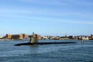 Nuclear submarine uses steam